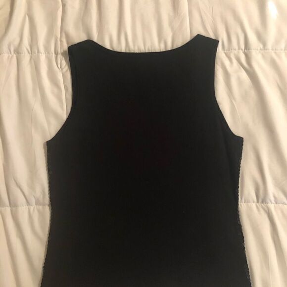 EUC Women’s by artisan tank top - Picture 4 of 4